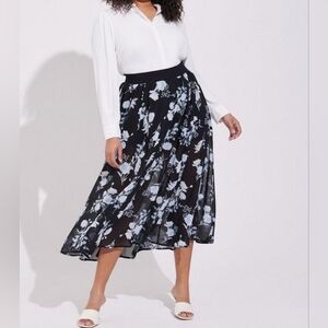 Floral sheer skirt with shorts